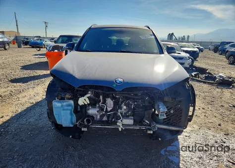 2017 BMW X1 xDrive28I из США, поврежденный, VIN WBXHT3C32H5F71365